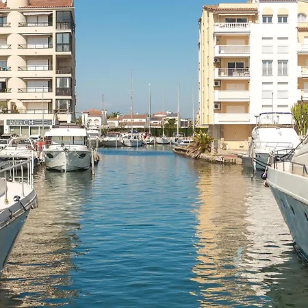 Welcs 059 Emp Frente Al Canal Con Terraza Empuriabrava